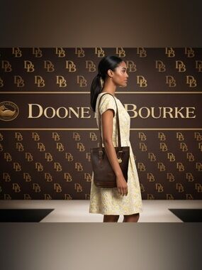 Authentic Dooney & Bourke vtg signature designer bucket leather handbag purse